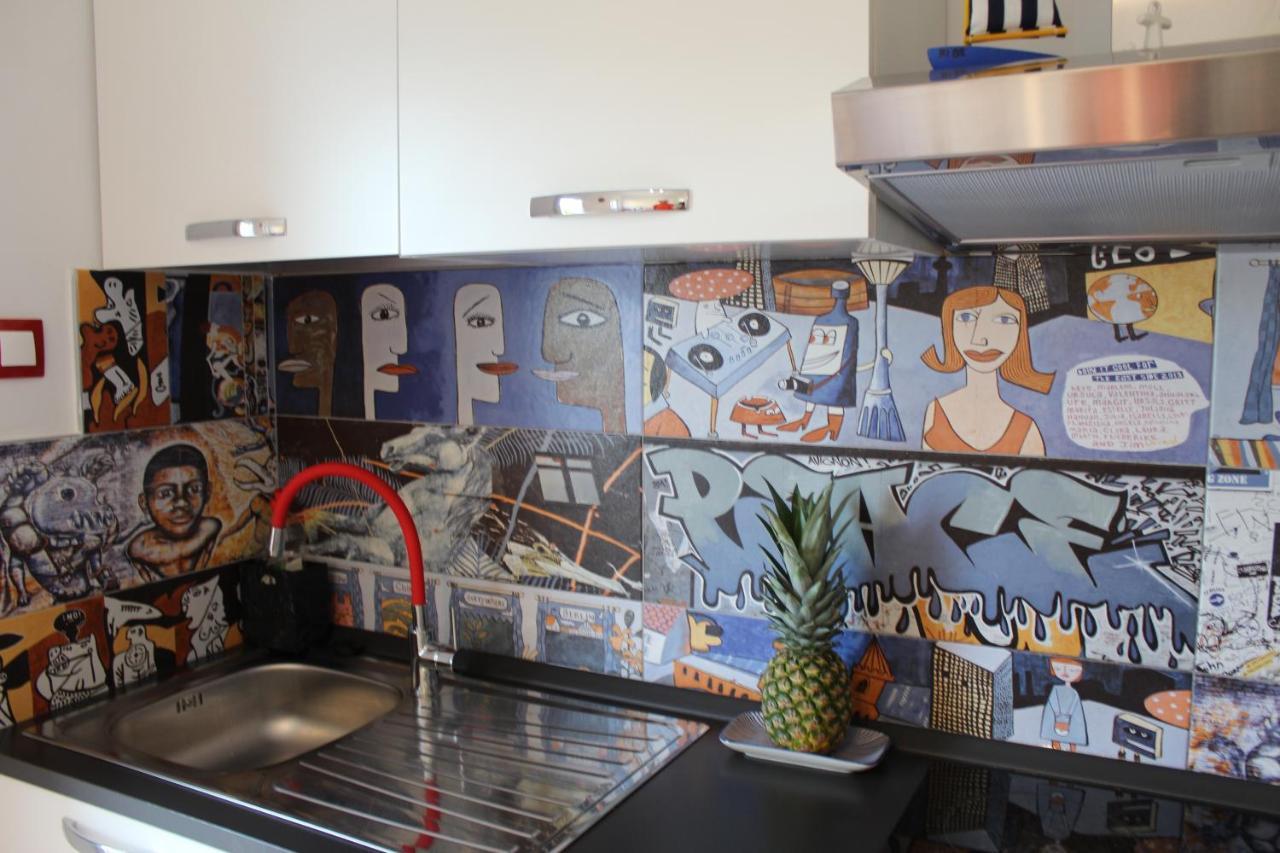 סווטי יוראי Blue Art Apartment מראה חיצוני תמונה
