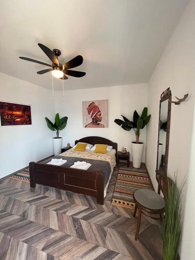 סווטי יוראי Blue Art Apartment מראה חיצוני תמונה